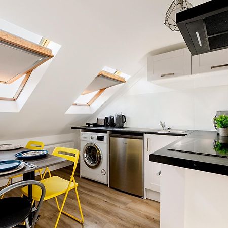 Bright 2Br Flat, Forest Gate, East ลอนดอน ภายนอก รูปภาพ