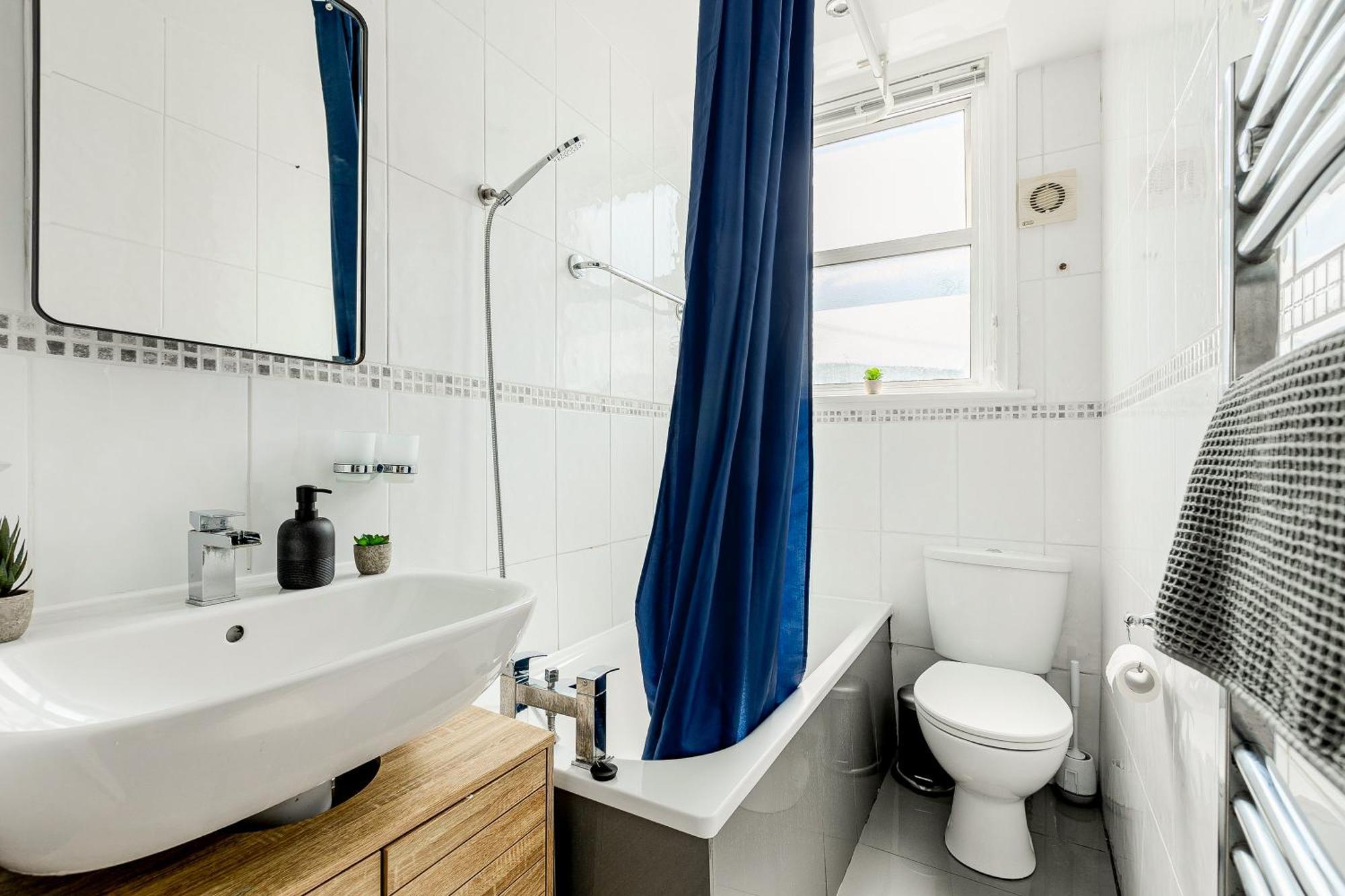 Bright 2Br Flat, Forest Gate, East ลอนดอน ภายนอก รูปภาพ
