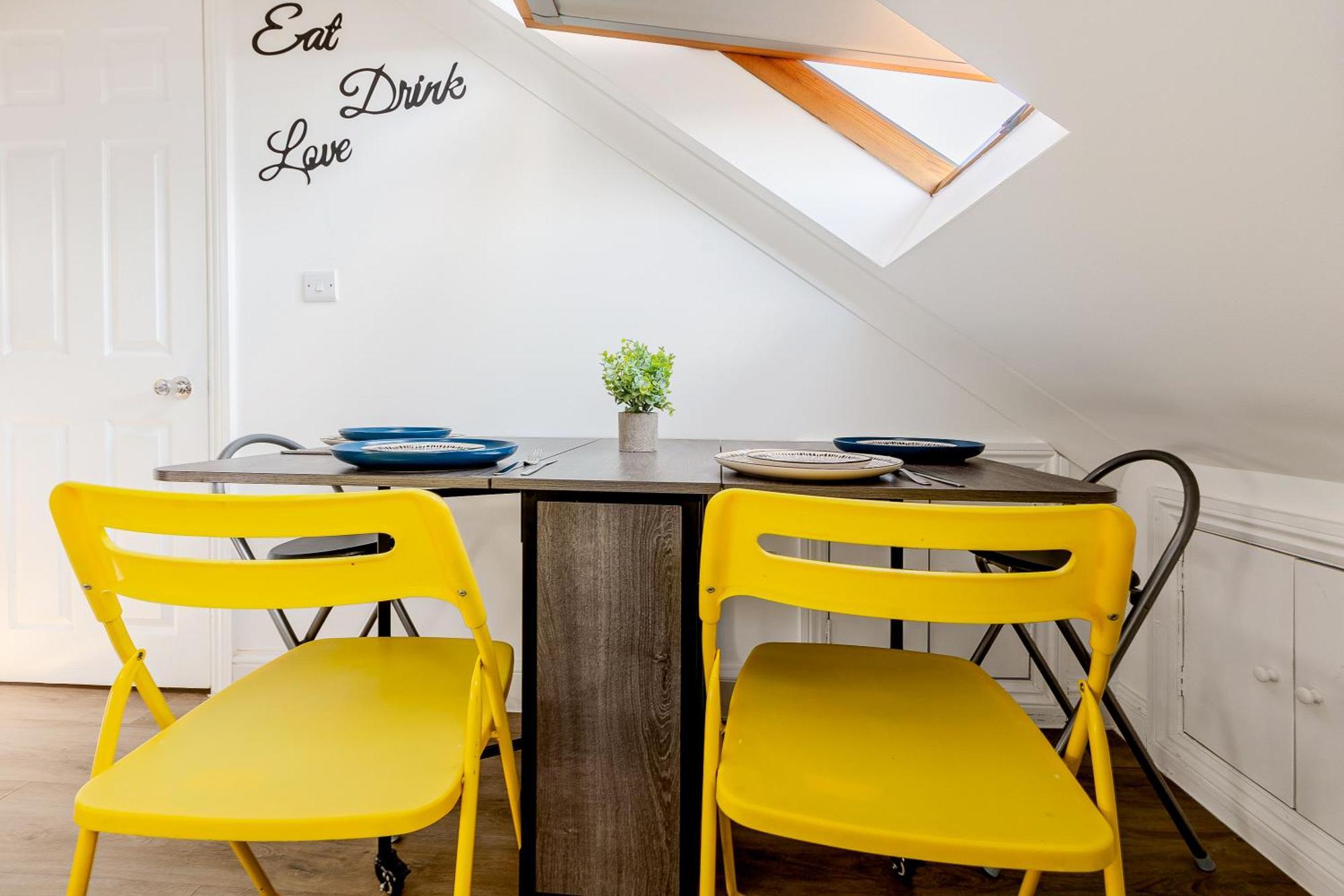 Bright 2Br Flat, Forest Gate, East ลอนดอน ภายนอก รูปภาพ