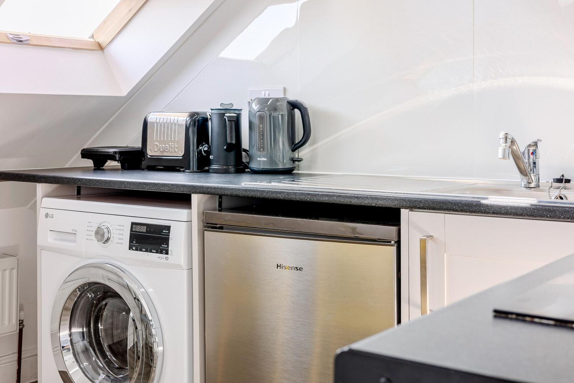 Bright 2Br Flat, Forest Gate, East ลอนดอน ภายนอก รูปภาพ